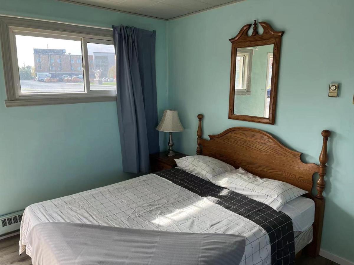 Motel Sainte Catherine Екстер'єр фото