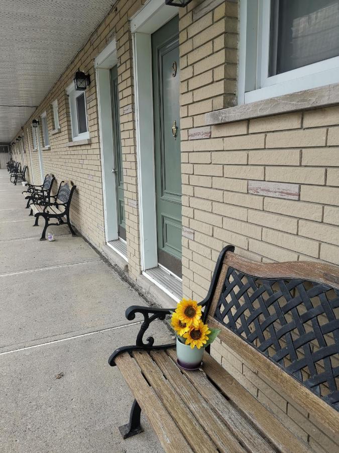 Motel Sainte Catherine Екстер'єр фото
