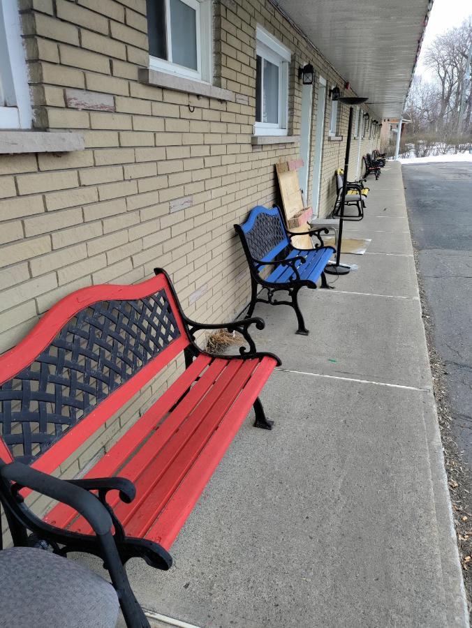 Motel Sainte Catherine Екстер'єр фото