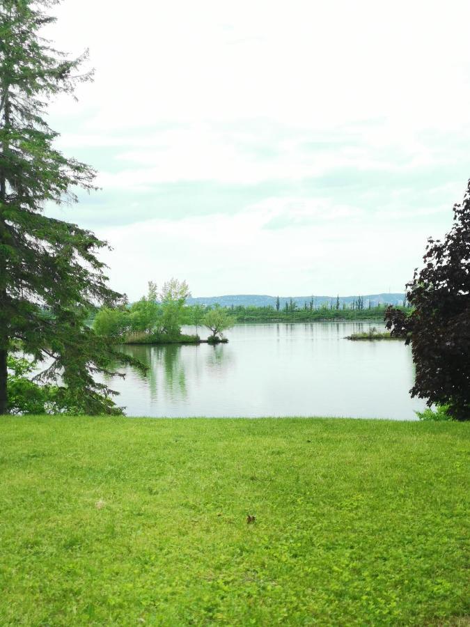Motel Sainte Catherine Екстер'єр фото