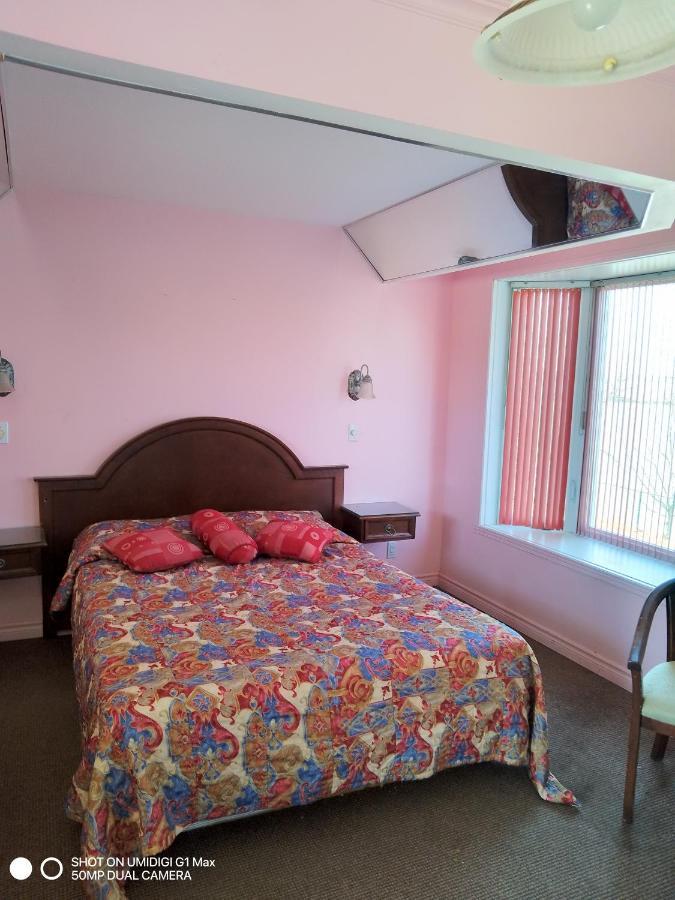 Motel Sainte Catherine Екстер'єр фото