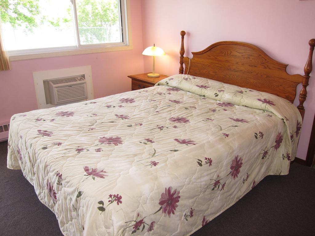 Motel Sainte Catherine Екстер'єр фото